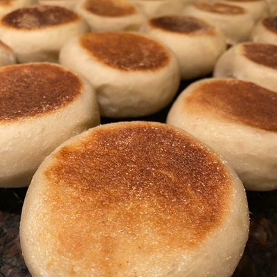 Sourdough English Muffins (6)