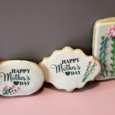 Mothers’s Day Royal Icing Custom Sugar Cookie