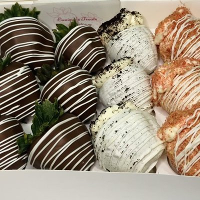 1/2 Dozen Gourmet Strawberries 1/2 Dozen Classic