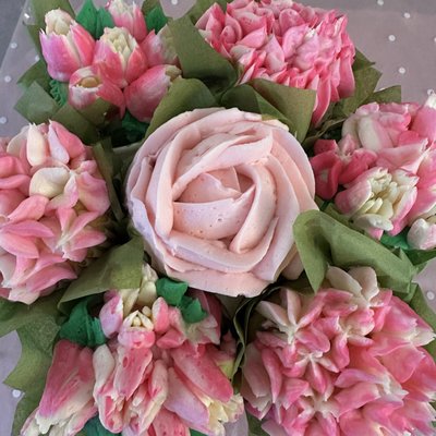  7 Cupcakes Bouquet 
