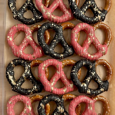 Dipped Jumbo Pretzels