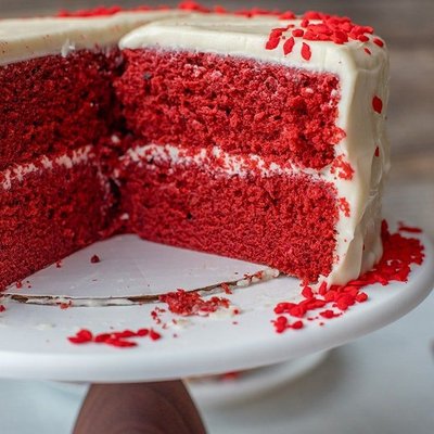 Red Velvet Cream Cheese Layer Cake 