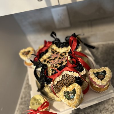 The Luminary Cake ⭐️