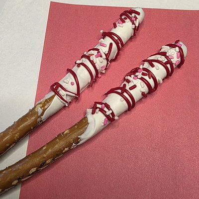 Chocolate Covered Pretzel Rods