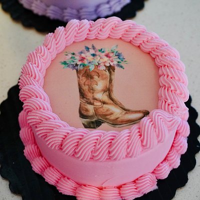 Cowgirl Boot Mini Cake 