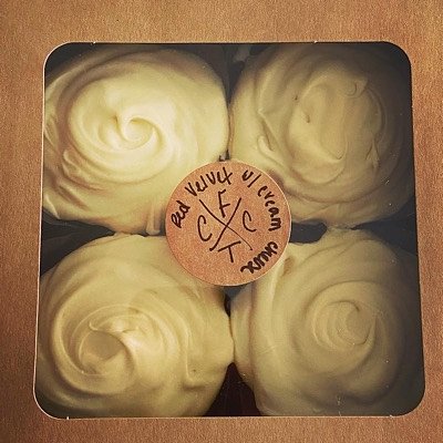 8 Regular Rich Red Velvet Cupcakes With Cream Cheese Filling