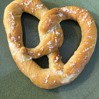 Giant Soft Pretzels 