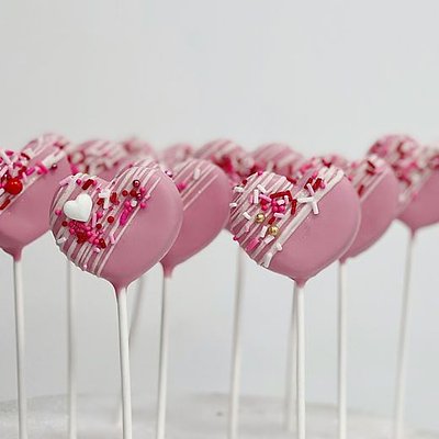 Valentine's Day Cake Pop