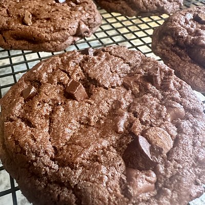 Double Chocolate Chip Cookies 12 Pack 