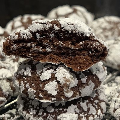 Chocolate Crinkle Cookie 