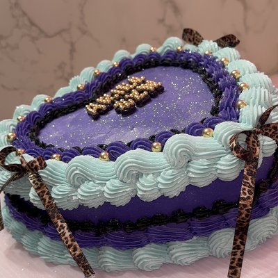 1 Layered 8” Heart Cake 