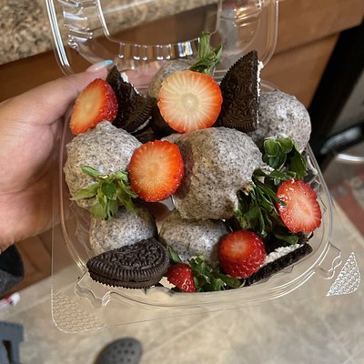 Cookie And Cream Strawberry