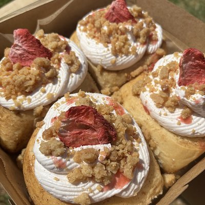 Strawberry Shortcake Cinnamon Rolls (4 Count)
