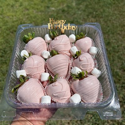 Chocolate Covered Strawberries (12)