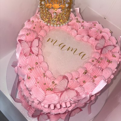 Custom 8” Heart Cake