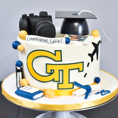 Custom Cakes