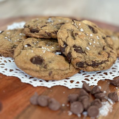 1/2 Dozen Sourdough Chocolate Chip Cookies