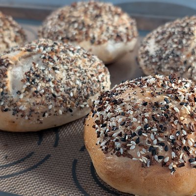 Everything Bagels With Sourdough Discard 