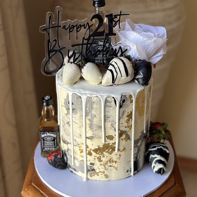 6” Custom Round Cake