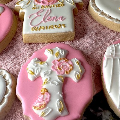 Detailed sugar cookies