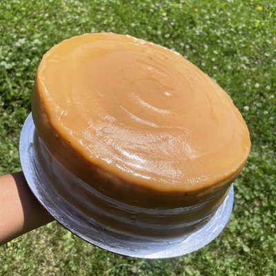 Whole Caramel Cake Round 