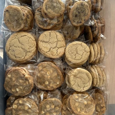 Classic Cookies: Chocolate Chip, Sugar, Snickerdoodle, Oatmeal Raisin