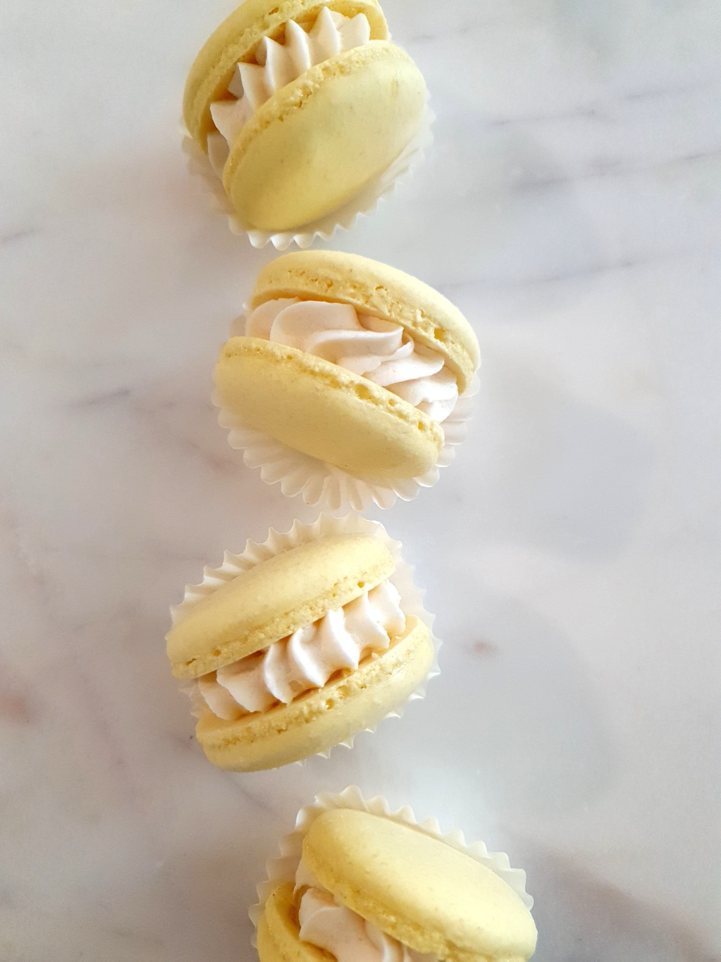 Lemon Vanilla Macarons 8 Pc