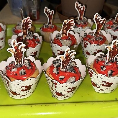 Zombie 🧟‍♂️ White Chocolate 🍫 Coconut 🥥 Cupcakes 🧁 
