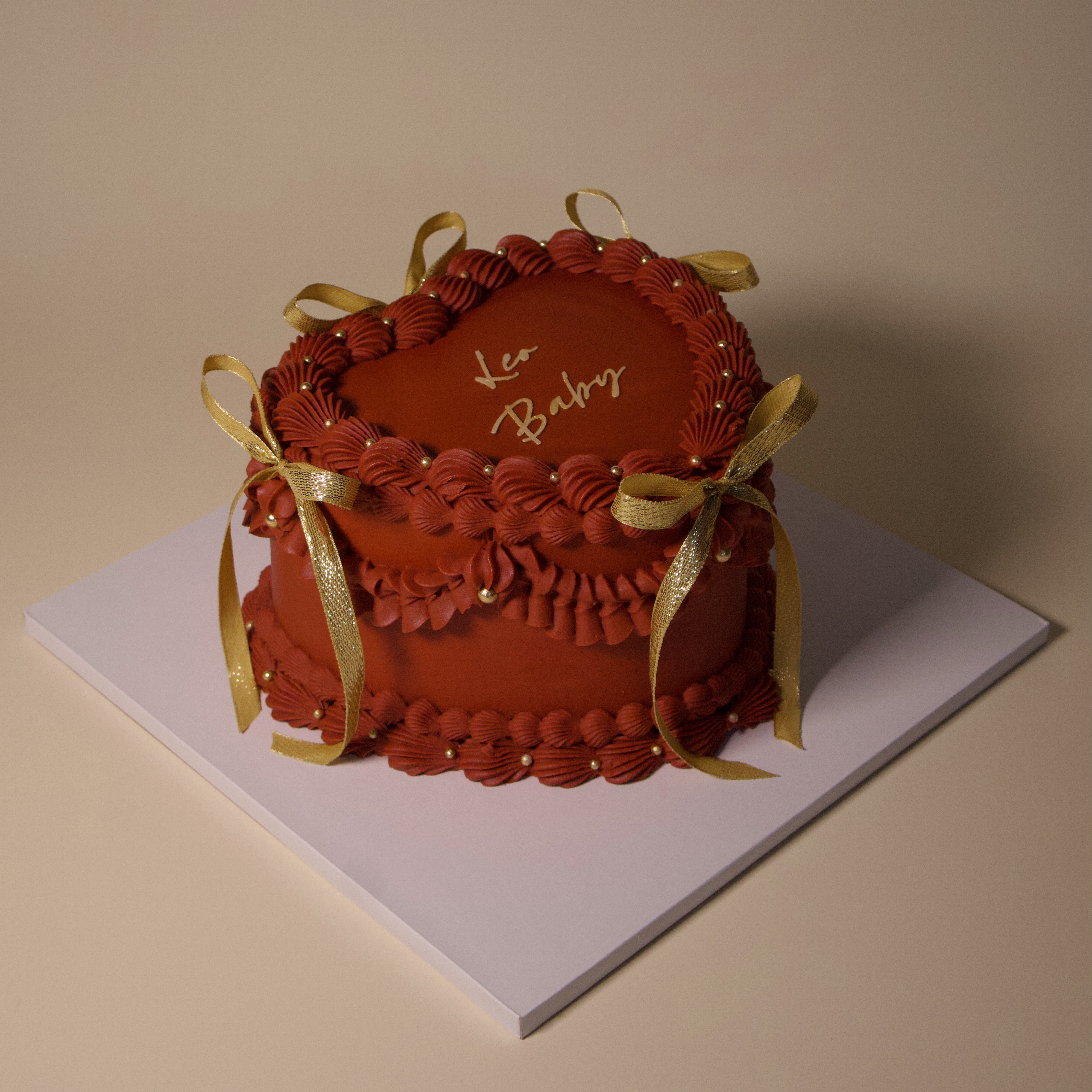 8” Vintage Heart Cake • 2 Cake Layers (12-14 Servings)