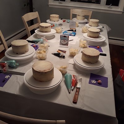 Cake Decorating Party 