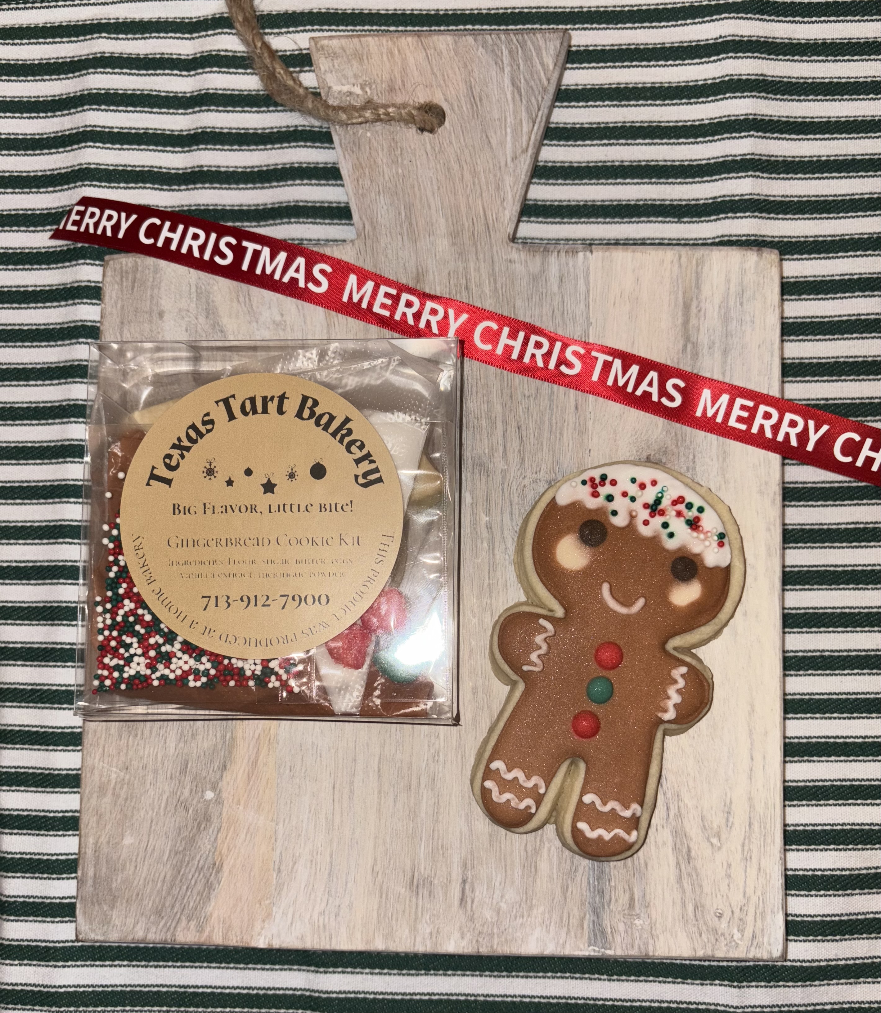 Gingerbread Decorating Kit 