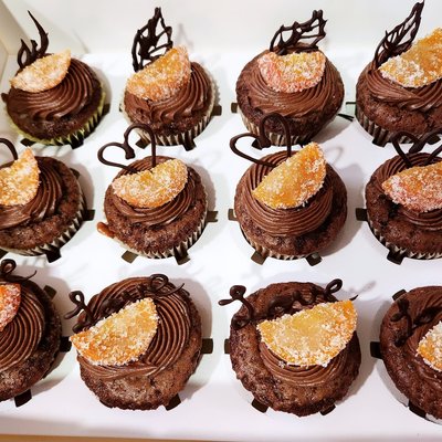 1 Dozen Premium Cupcakes