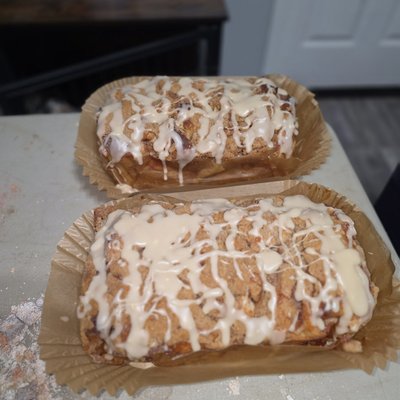 Peach Cobbler Pull-Apart Bread