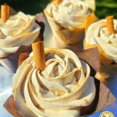 Vanilla Chai Cupcake - 12 pieces