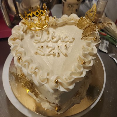 8" Celebration Cake Vanilla