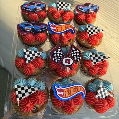 Cookie Cups ( Cookie Cupcakes ) 