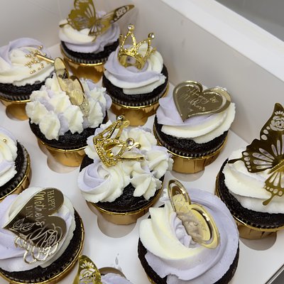Custom Chocolate Cupcakes 12ct