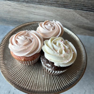 One Dozen Buttercream Frosted Cupcakes 