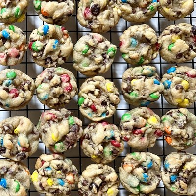 Mini M&M Cookies