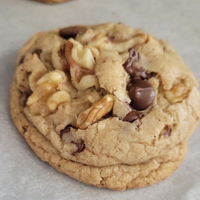 1/2 Dozen Walnut Chocolate Chip Cookies
