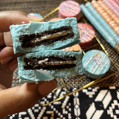 Chocolate Covered Oreos Basic Dozen