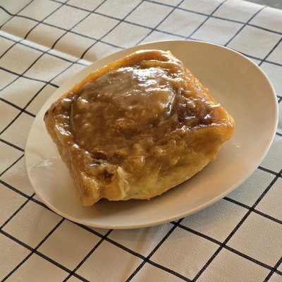 Large Caramel Rolls 6ct