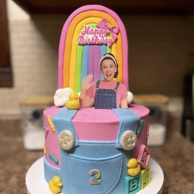 8in Cake
