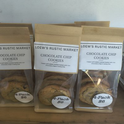 Classic Chocolate Chip Cookies (4pack)