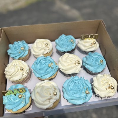 Dozen Cupcakes 