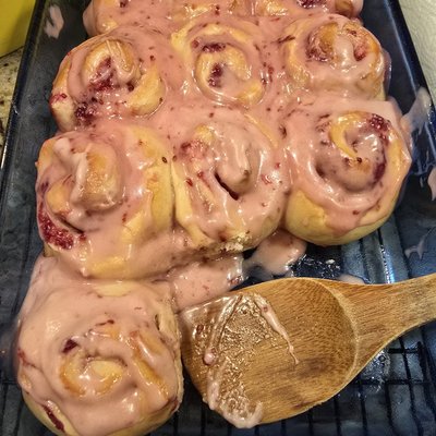 Raspberry Rolls 