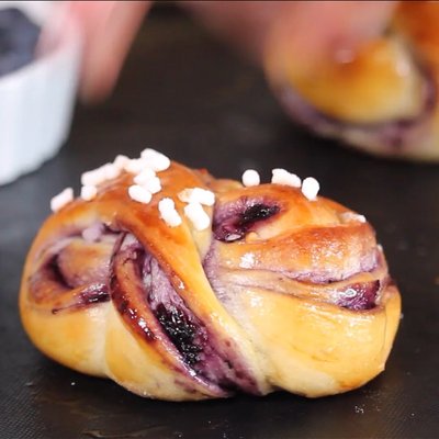 Sourdough Blueberry And Cardamom Buns