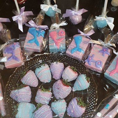 Custom Treats 