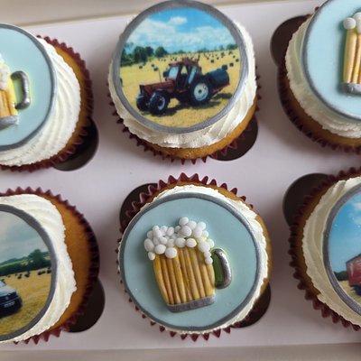Custom Cupcakes 12 Units