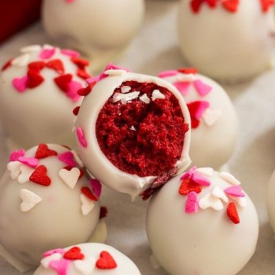 Chocolate Covered Cake Bites (Small Box)